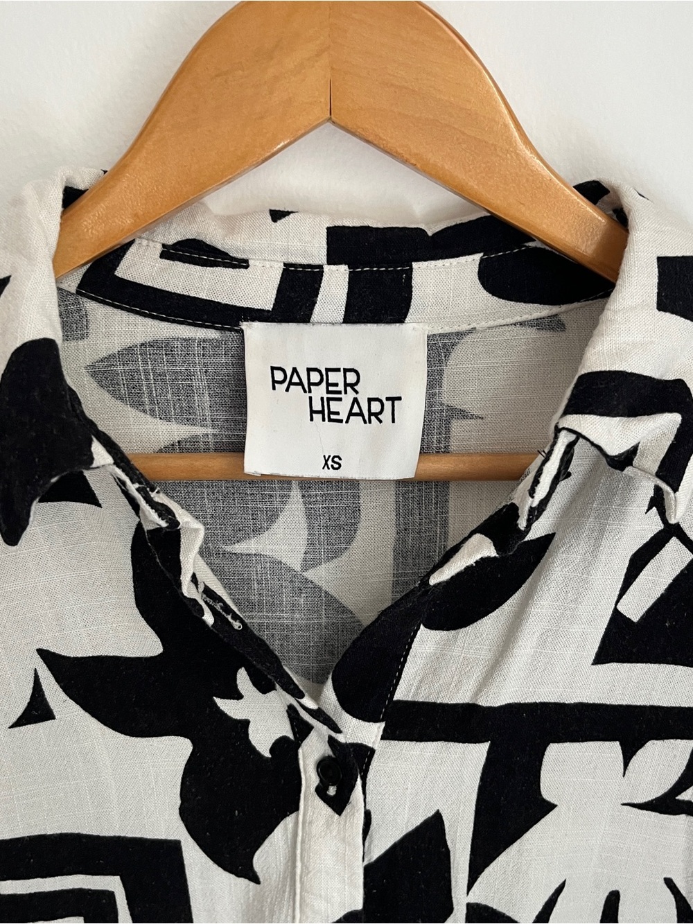 Funky oversized black and white button up size xs baggy fun geometric whimsical - Picture 2 of 4